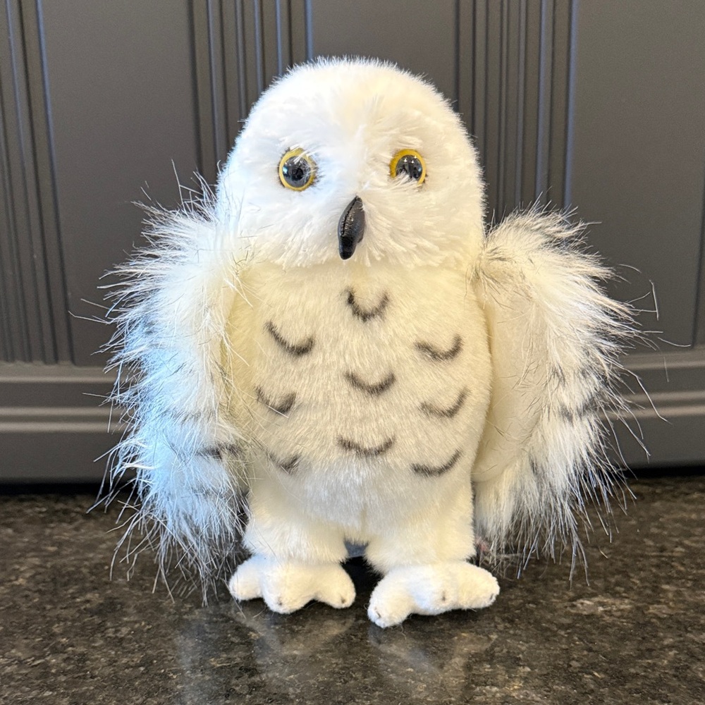Wizard Snow White Owl Douglas plush